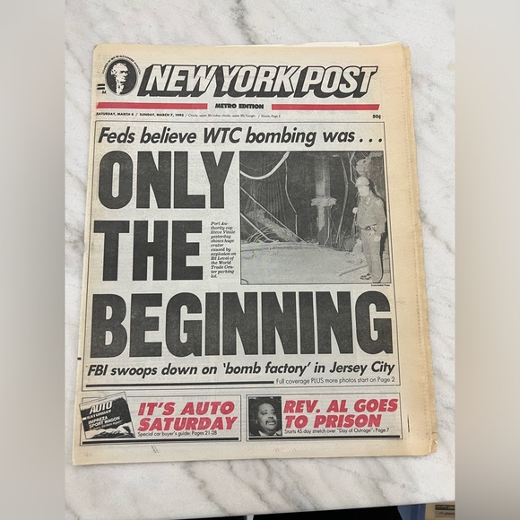 3 original newspapers from the first World Trade Center bombing in March 1993 - Picture 5 of 7